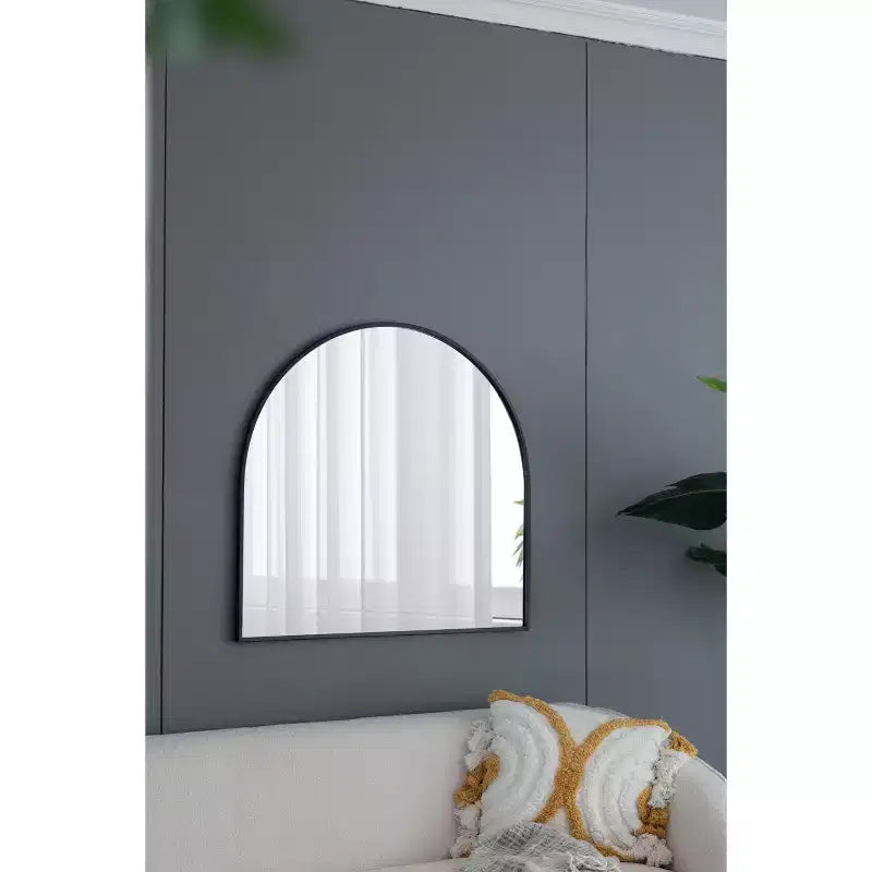 Specchio da parete ad arco nero, cornice in ferro, 1 persona (33" x 31")