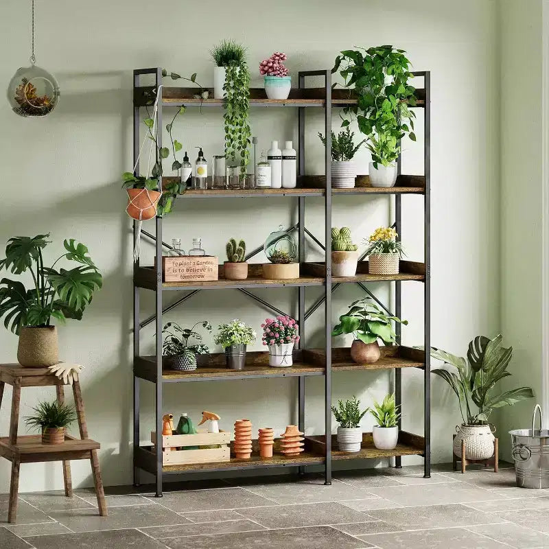Libreria ad angolo a 5 ripiani marrone e nera con 4 ganci, stile industriale, montaggio con 1 persona