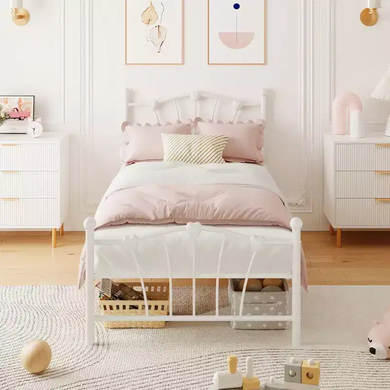 Struttura letto a piattaforma in metallo a forma di cuore rosa/bianco – Twin XL, 1 persona